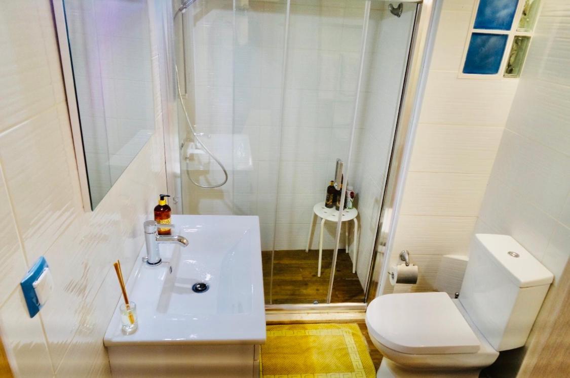 Piraeus Blue Grand Suite Di Giorgio 10 Mins From The Port. Exterior photo